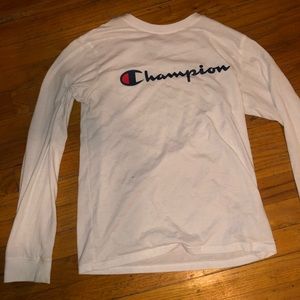 Champion Shirt ✨